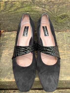 BeautiFeel Victoria Black Suede Mary Jane Pumps with Croc Strap With Dust Bag